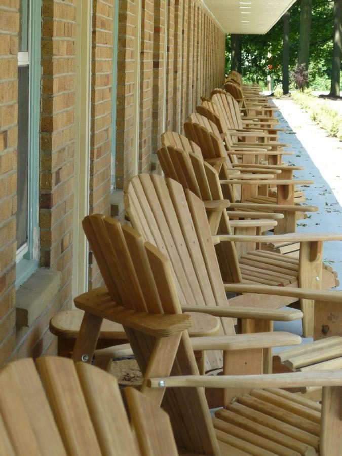The Saugatuck Retro Resort Exterior photo